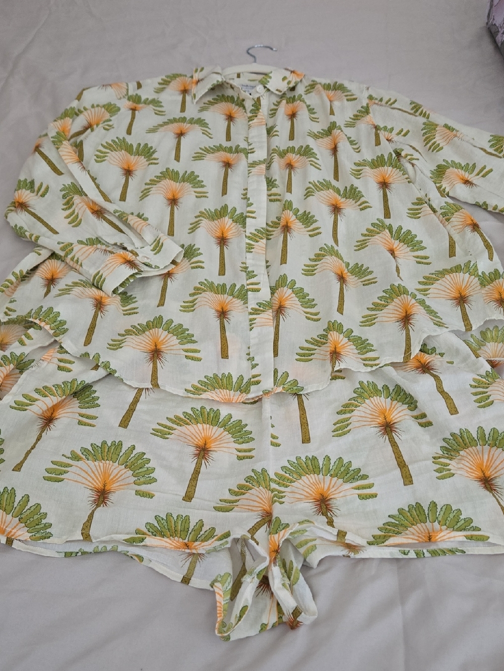 Set Haute Hippie Tropical Hi Low Shirt & Shorts with Green and Orange Palm Motif
